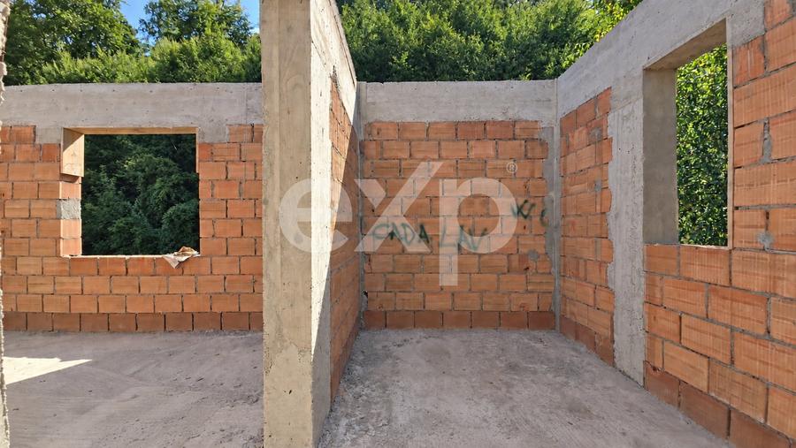 Casă individuală cu 4 camere cu Canalizare în Bunloc