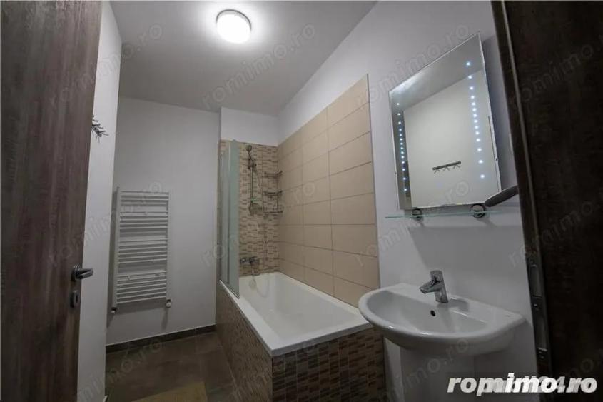 Apartament cu 3 camere decomandat în Soarelui