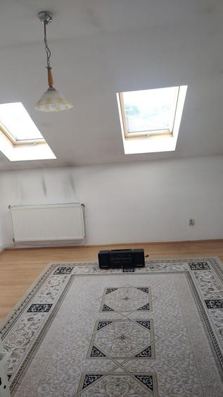 Casă individuală cu 4 camere cu Teren 414 Mp în Dâmbul Rotund