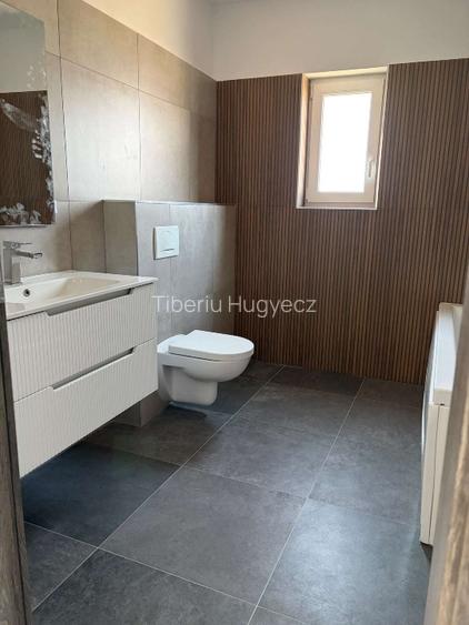 DUPLEX DE VÂNZARE ÎN SĂCĂLAZ MUTARE RAPIDĂ
