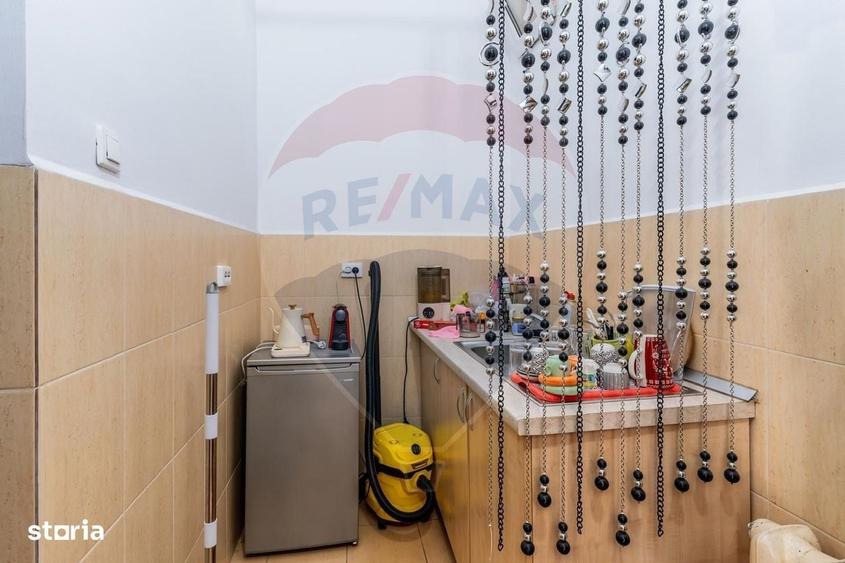 Apartament cu 2 camere semidecomandat în P-ța Mihai Viteazul