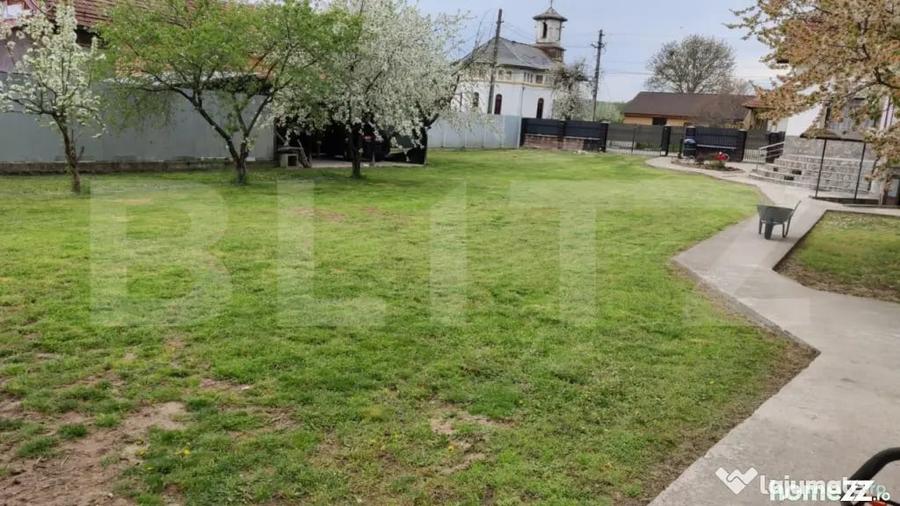 Casă cu 4 camere cu Teren 3300 Mp în Debarcader