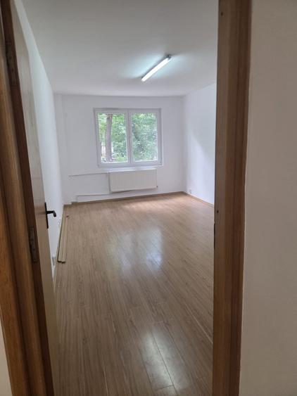 Birou, de 90 mp, în Drumul Taberei