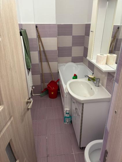 Apartament cu 2 camere decomandat în Inel II