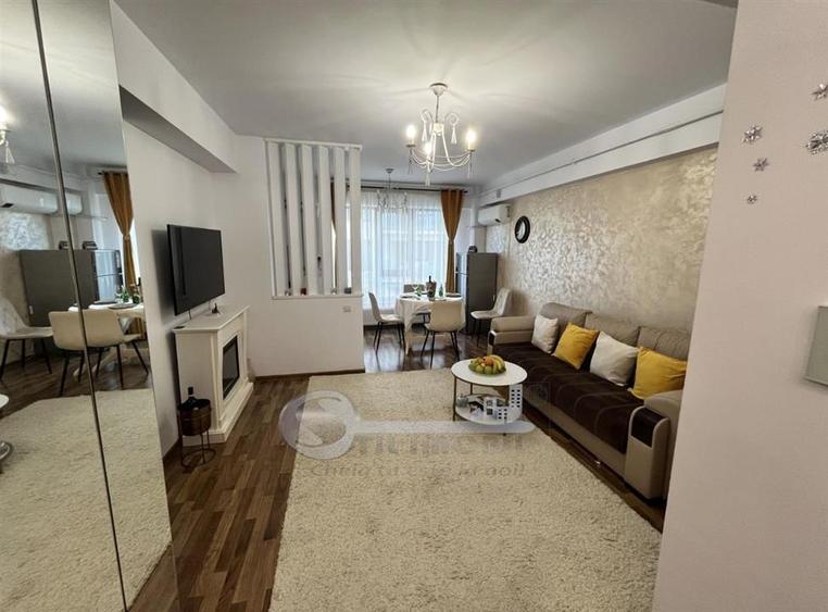 Apartament cu 3 camere decomandat în Copou