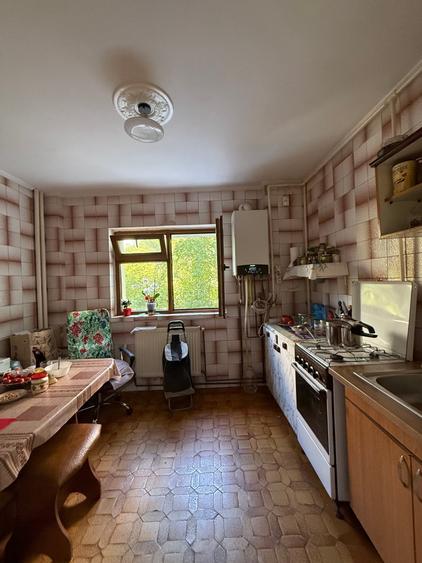 Apartament cu 2 camere semidecomandat în Ghencea
