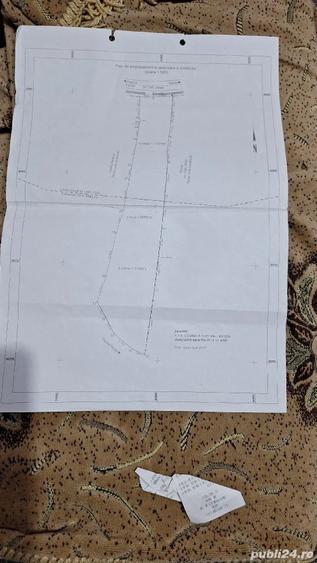 Teren de 3000 mp, în Măgura