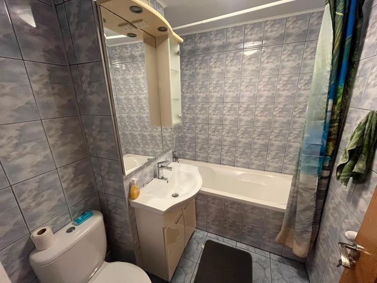 Apartament cu 2 camere decomandat în Drumul Taberei