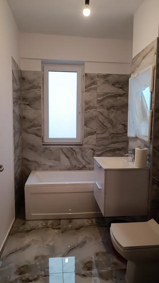 Apartament cu 2 camere decomandat în Calea Moldovei
