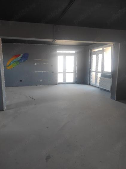 Spațiu comercial, de 500 mp, în Cetate