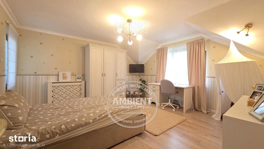 Casă cu 4 camere cu Teren 431 Mp în Central
