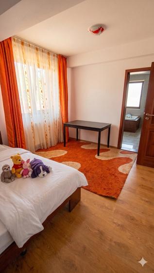 Casă cu 5 camere cu Canalizare în Vitan