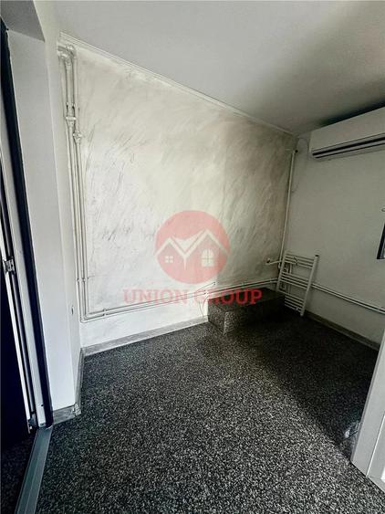 Spațiu comercial, de 40 mp, în Trocadero