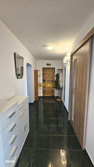 Apartament cu 3 camere decomandat, mobilat în Centrul Civic