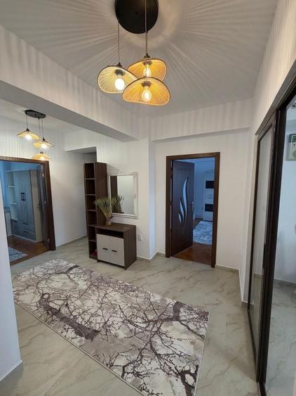 Apartament cu 3 camere decomandat în Tudor