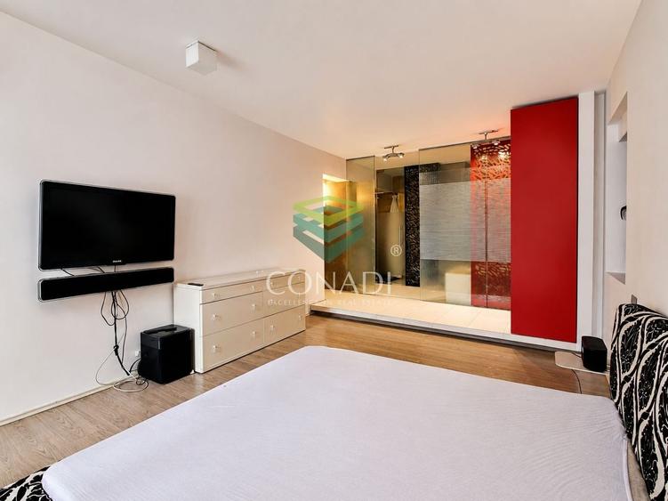Apartament cu 3 camere decomandat, mobilat în Polonă