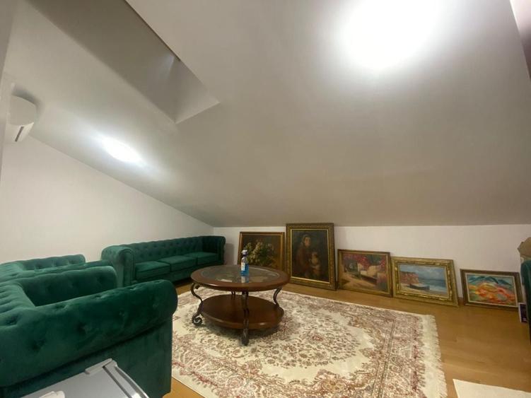 Casă individuală cu 6 camere cu Piscina în Iancu Nicolae