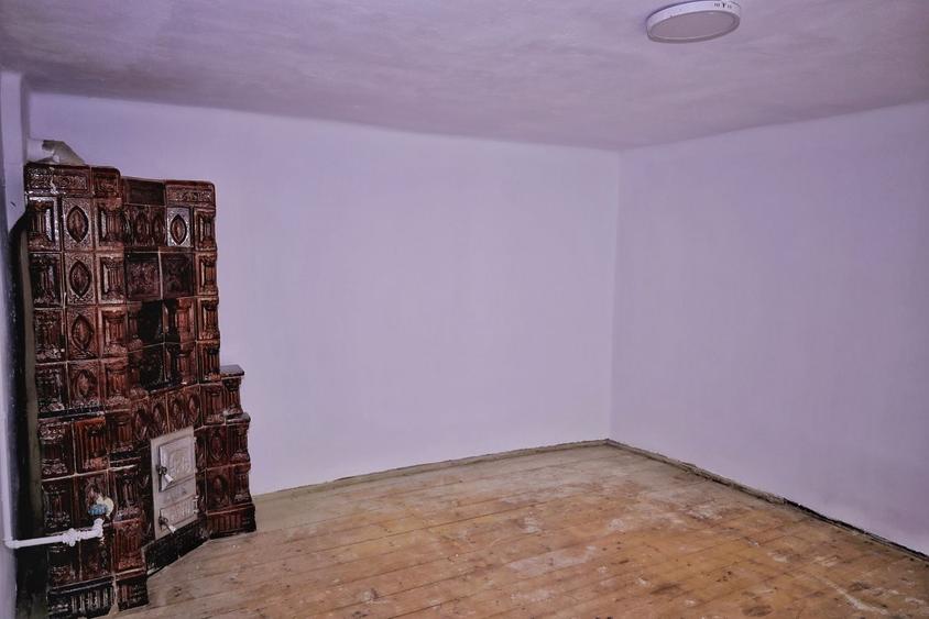 Casă cu 4 camere în Valea Lungă
