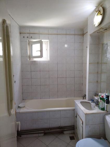 Apartament cu 2 camere decomandat în Pandurilor