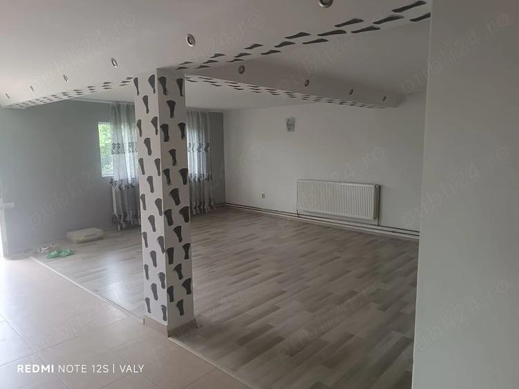 Casă cu 6 camere cu Teren 1000 Mp în Schela
