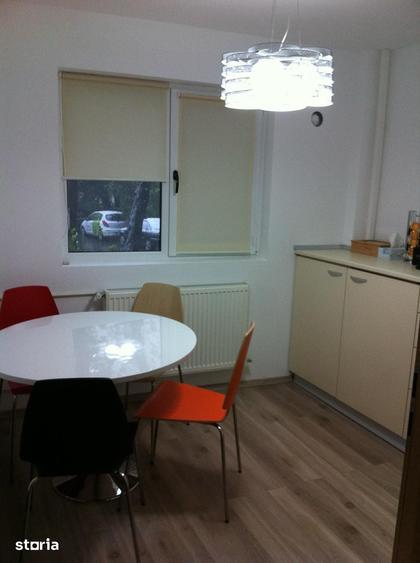 Apartament cu 2 camere decomandat în Tineretului
