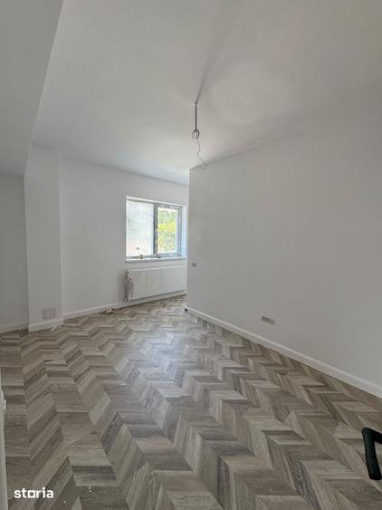 Apartament cu 3 camere decomandat în Chiajna