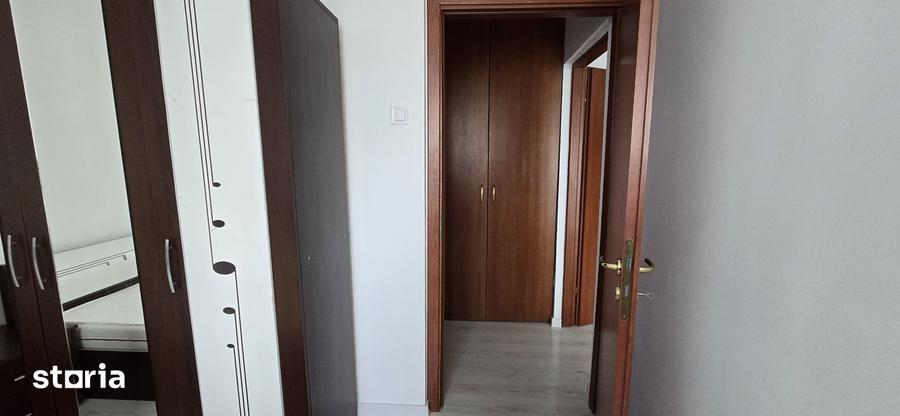 Apartament cu 2 camere decomandat în Titan