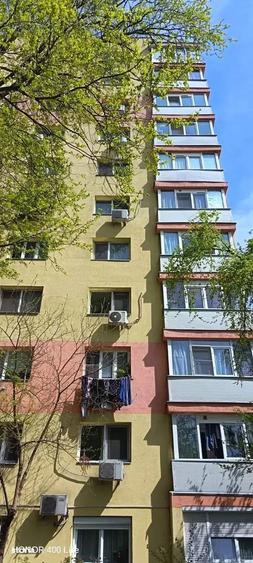 Apartament cu 2 camere semidecomandat în Pantelimon
