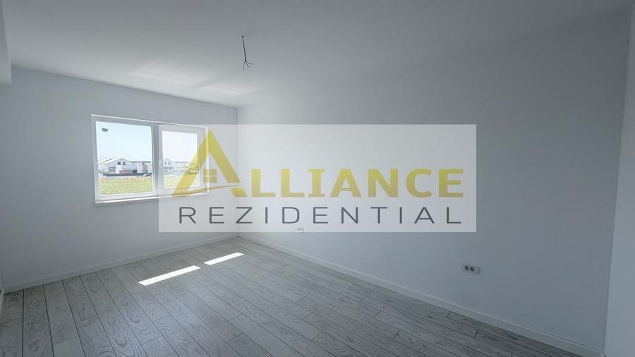 Casă individuală cu 4 camere cu Canalizare în Berceni