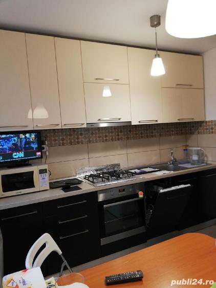 Apartament cu 4 camere decomandat în Apusului