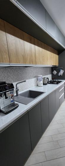 Apartament cu 3 camere decomandat, mobilat în Lujerului