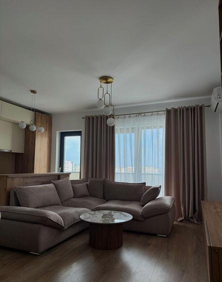 Apartament cu 2 camere semidecomandat, mobilat în 13 Septembrie