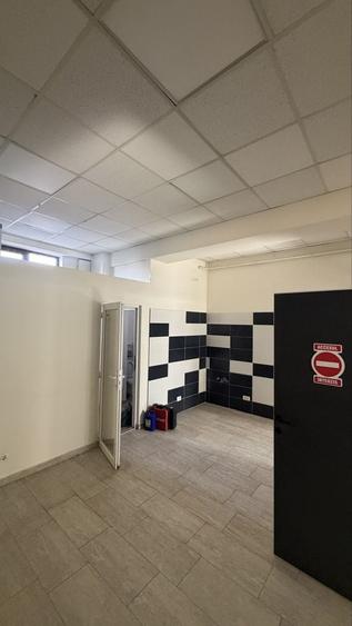 Spațiu comercial, de 80 mp, în Aurel Vlaicu