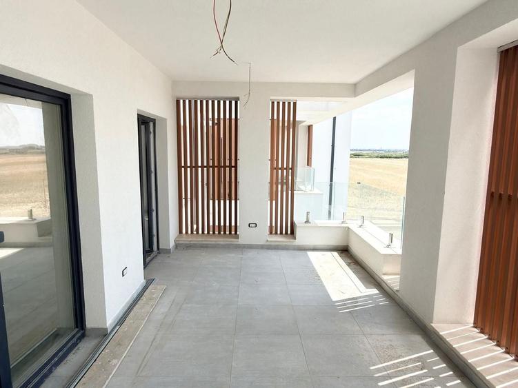 Apartament cu 3 camere decomandat în Torontalului