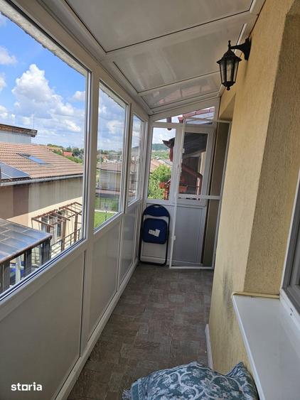 Apartament cu 3 camere în Florești