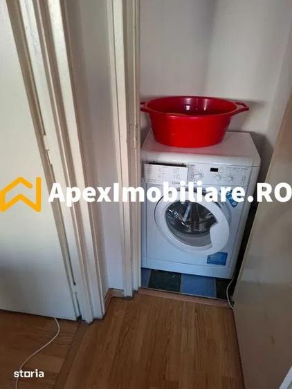 Apartament cu 2 camere decomandat în 1 Mai