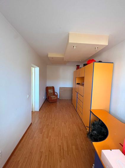Apartament cu 4 camere decomandat în Exterior Vest