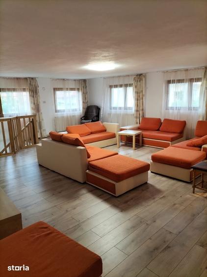 Casă cu 5 camere cu Teren 180 Mp în Schei