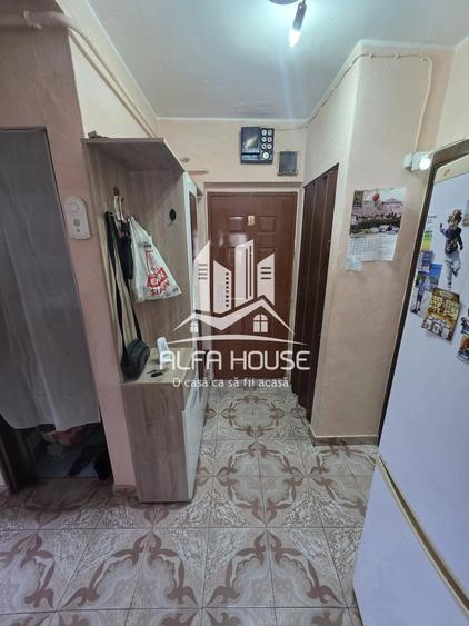 Apartament cu 2 camere decomandat în Micro III