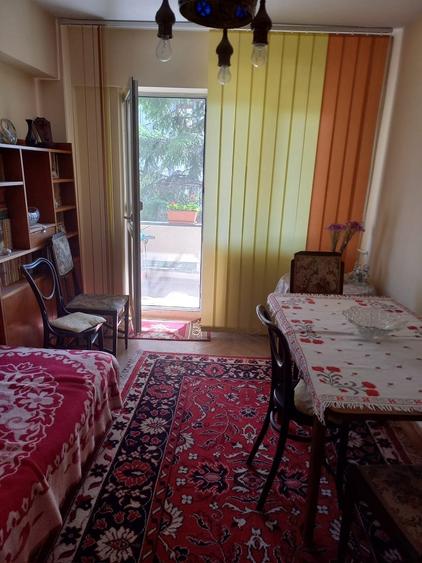 Apartament cu 4 camere decomandat în Ultracentral