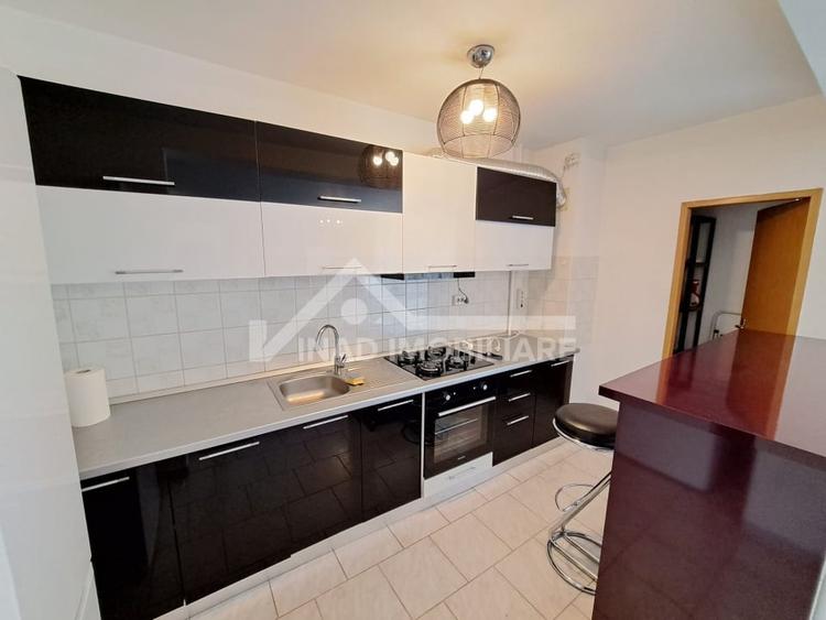 Apartament cu 2 camere semidecomandat, mobilat în Zorilor