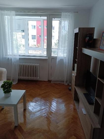 Apartament cu 2 camere decomandat, mobilat în Berceni