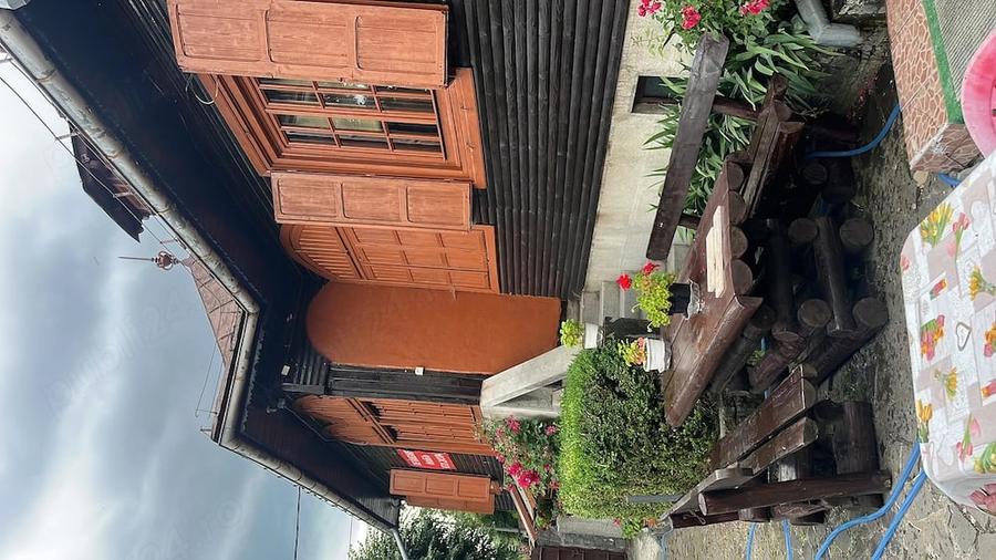 Casă cu Teren 270 Mp în Central