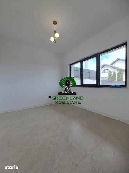 Casă cu 5 camere decomandat cu Teren 500 Mp în Bucium