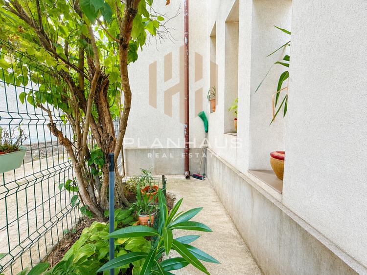 Casă cu 5 camere cu Canalizare în Central