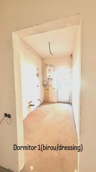 Apartament cu 4 camere semidecomandat în Florești