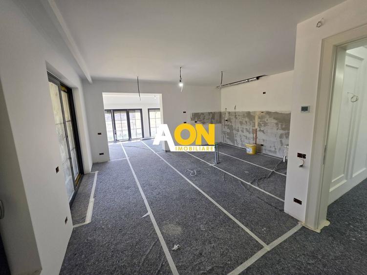 Casă individuală cu 6 camere cu Canalizare în Bărăbanț