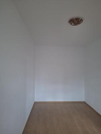 Apartament cu 2 camere semidecomandat în Malu Roșu