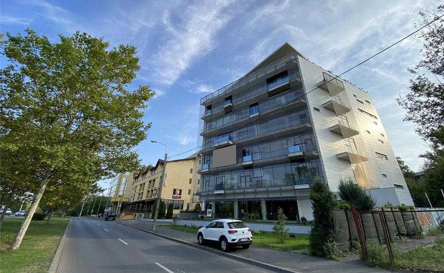 Birou, de 2,600 mp, în P-ta Presei Libere