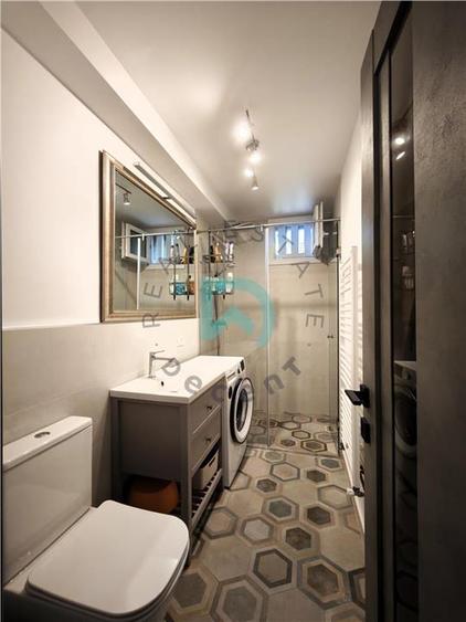 Apartament cu 2 camere nedecomandat în Centrul Civic